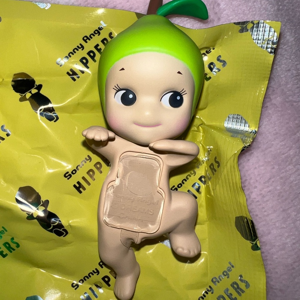 Pear 🍐 Sonny Angel Hippers Figure - Harvest Series Authentic